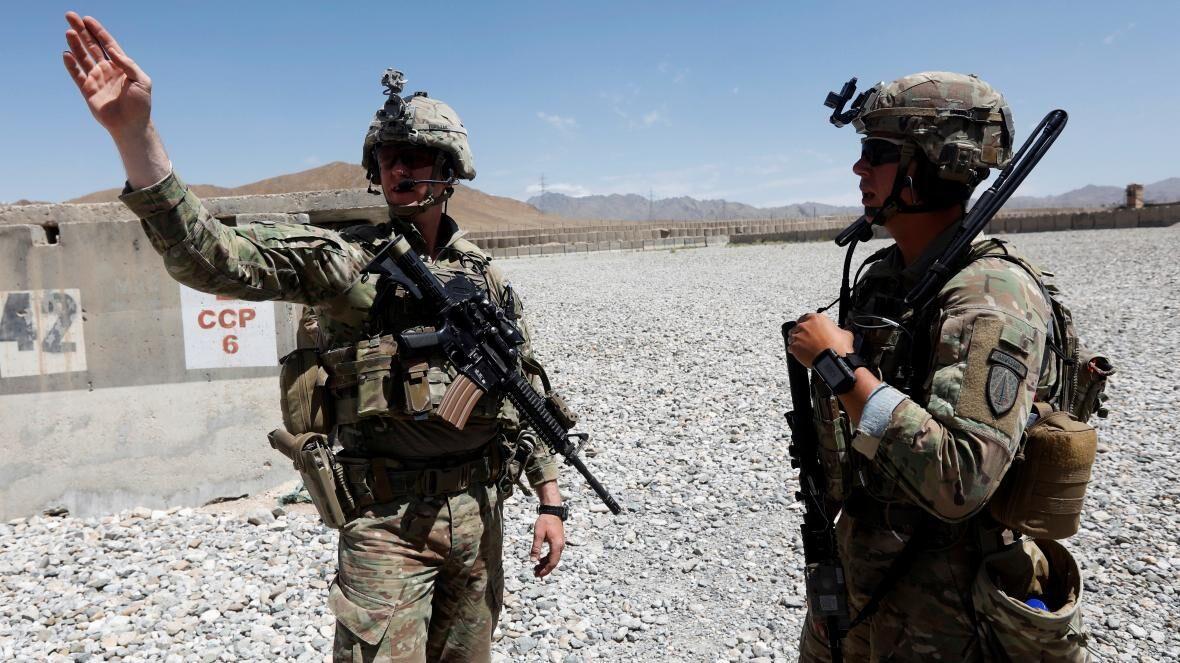 آمریکا پایگاه های نظامی خود را در افغانستان تخریب می کند