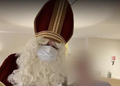 تست کرونای یک راسو در آمریکا مثبت شد ، بابانوئل آلوده به کرونا چند نفر را به کشتن داد (عکس)